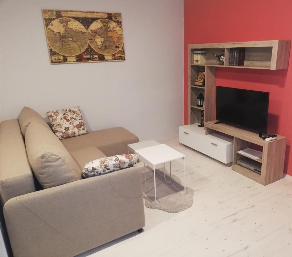 Apartman Park 수보티차 외부 사진