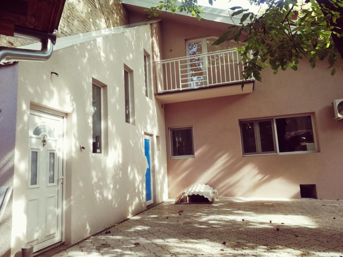 Apartman Park 수보티차 외부 사진